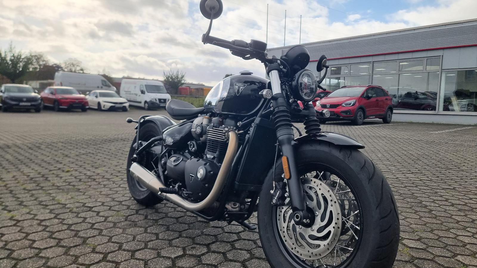 Triumph Bobber - mit Jeckyl&Hyde- Wunderkind