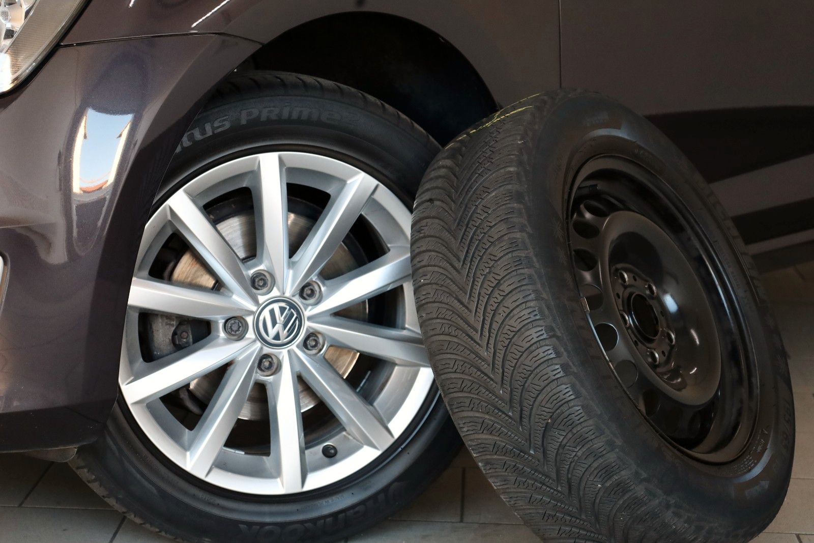 Fahrzeugabbildung Volkswagen Golf VII Lim. Lounge SH,PDC,SR+WR