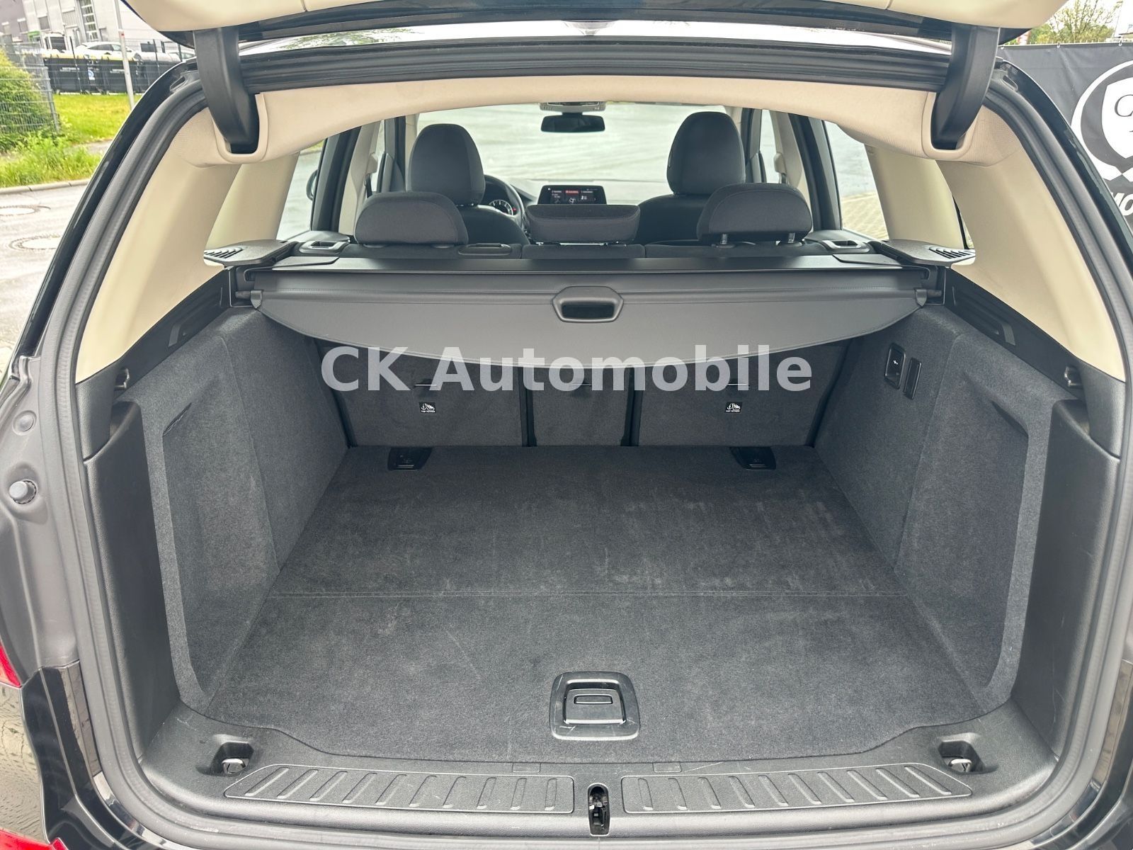 Fahrzeugabbildung BMW X3 xDrive20i Advantage/Navi/Head-Up/LED/Kamera