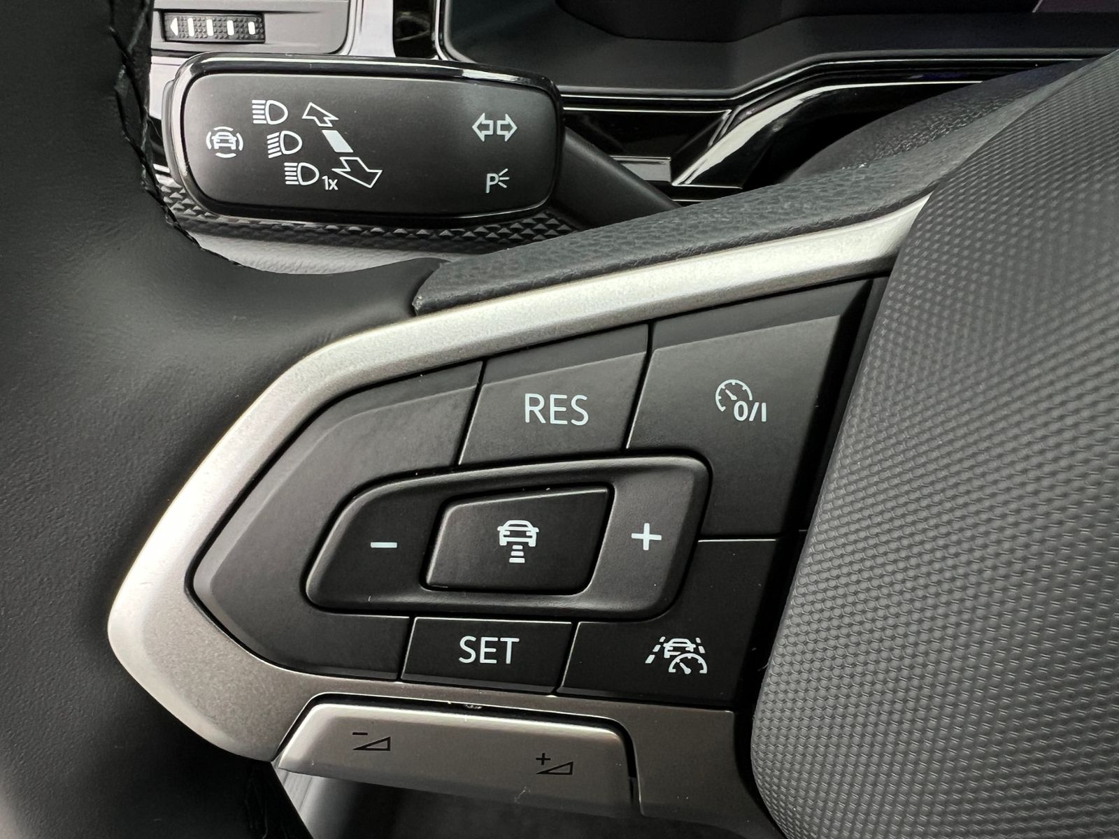 Fahrzeugabbildung Volkswagen Taigo Life 1.0 TSI *IQ.Light, ACC, Ready2Discove