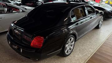 2005 Bentley CONTINENTAL FLYING SPUR — миниатюра 16