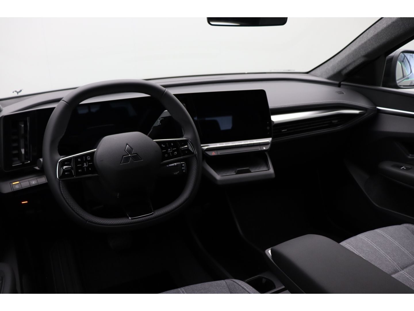 Fahrzeugabbildung Mitsubishi Eclipse Cross Diamant Plus 11 KW ACC LED SHZ