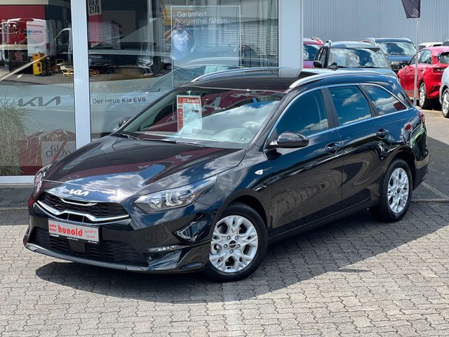 Kia Ceed SW 1.5 T-GDI DCT Vision NAVI