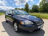 Volvo V70 2.4D Momentum 120kW Automatik - Volvo V70 mit Diesel-Antrieb: Automatik