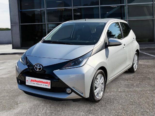 Toyota AYGO x-play touch