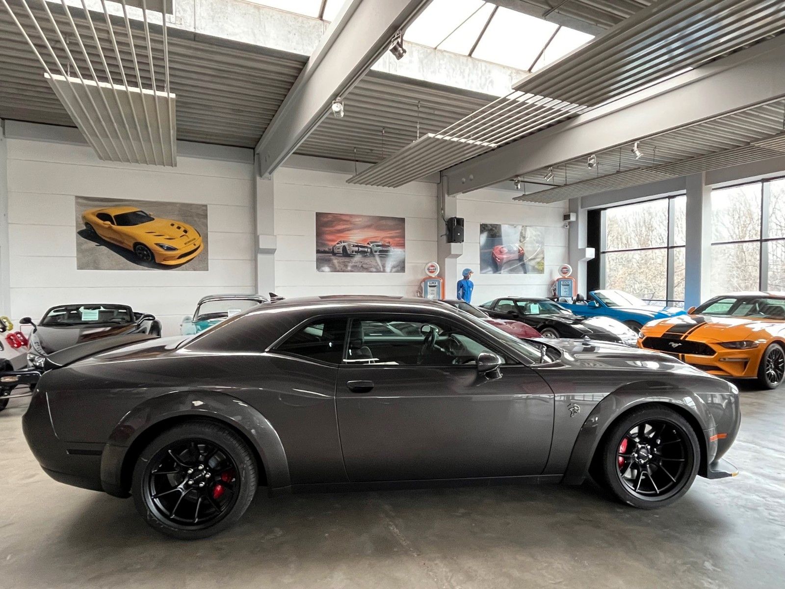 Dodge Challenger Hellcat Grau