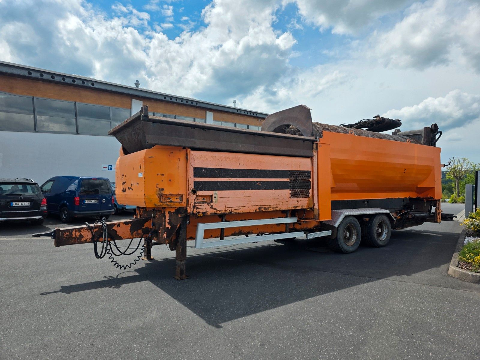 Fahrzeugabbildung Andere Doppstadt SM 620 Profi / 15.320h / 2005