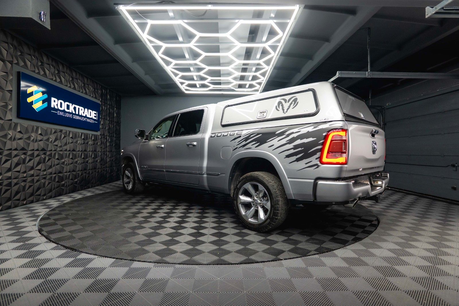Fahrzeugabbildung Dodge RAM 5.7 V8 HEMI 4x4 Limited Longbed Hardtop 19%
