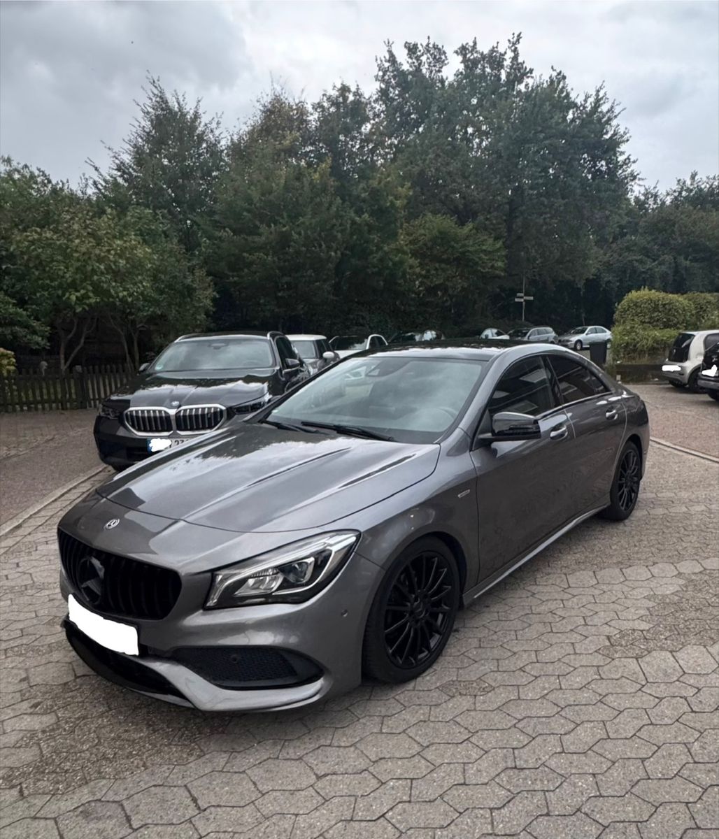 MERCEDES-BENZ CLA 180 -