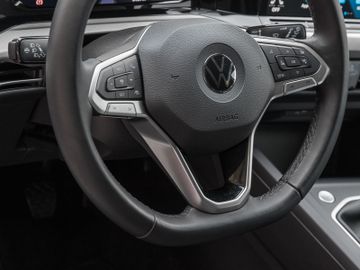 Volkswagen Golf - 9