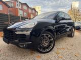 Porsche Cayenne 3.0D ALLRAD/AHK/R-CAM/NAVI/LEDER/SHZ/EU6