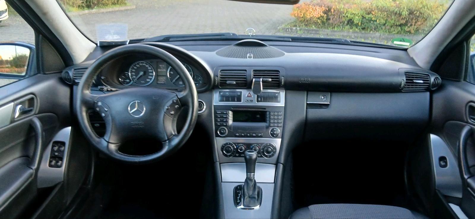 Mercedes-Benz C220 2007 — photo 13