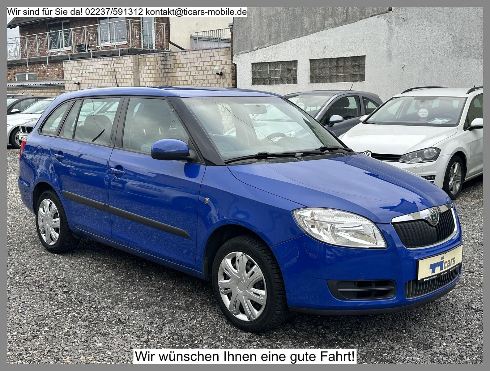 Skoda Fabia 2009 — rear view