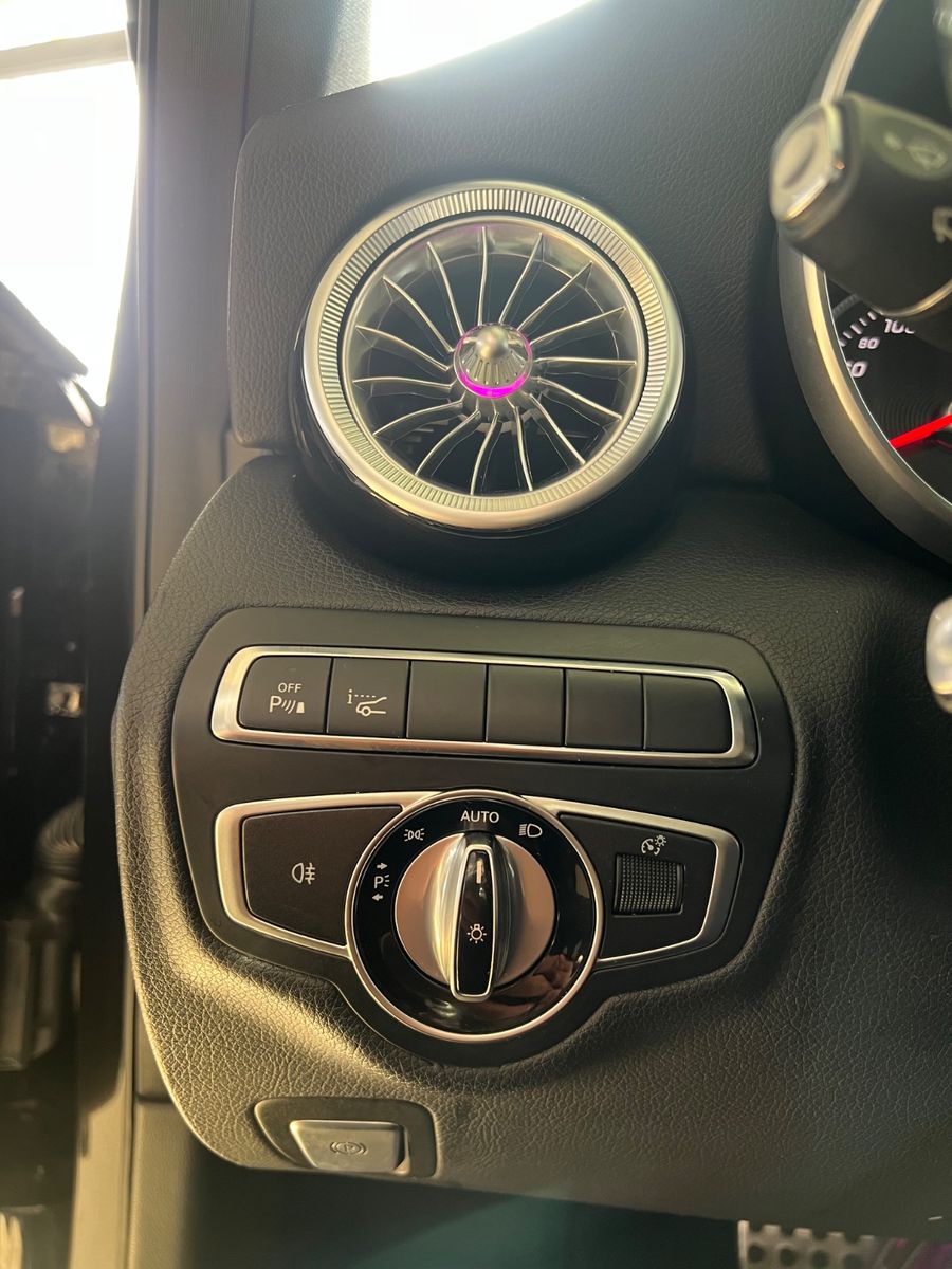 Fahrzeugabbildung Mercedes-Benz C 200 CGI Lim AMG LINE *AMBIENTE*KAMERA*HEAD-UP*