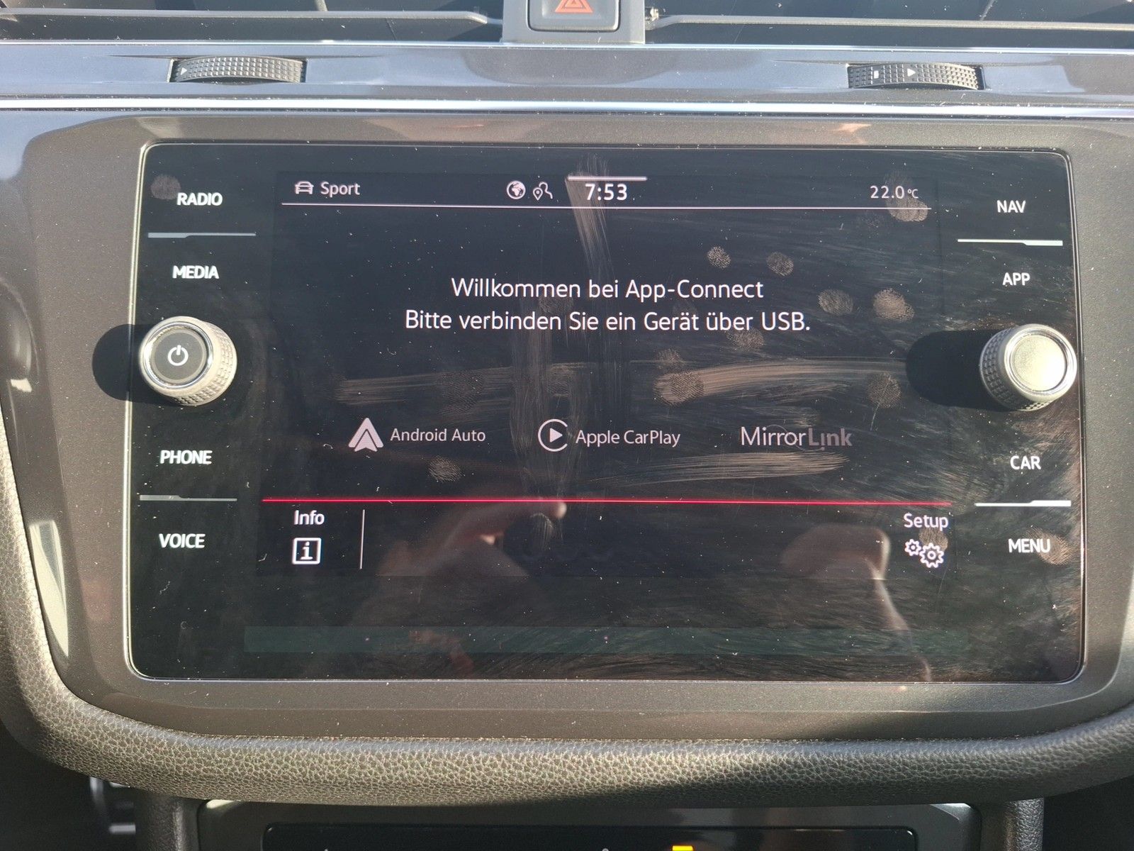Fahrzeugabbildung Volkswagen Tiguan Allspace TDI R-Line DSG 4M Matrix AHK Nav