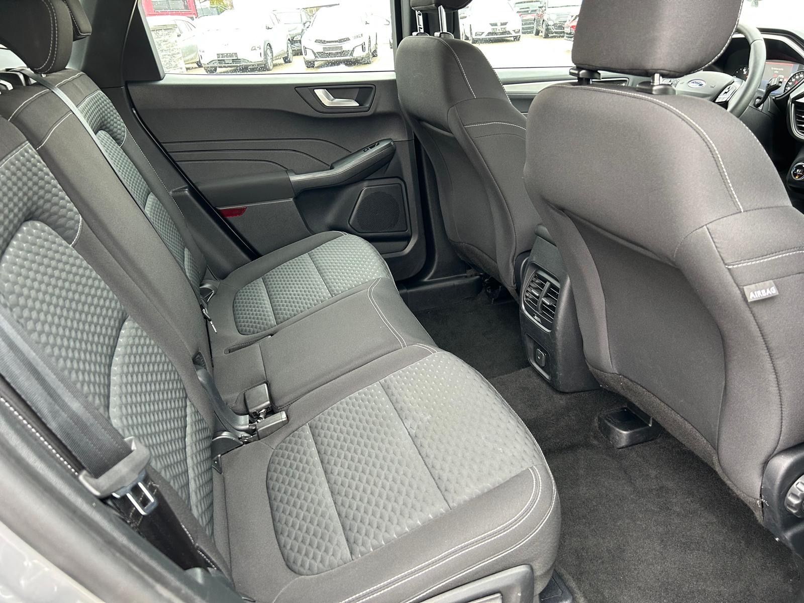 Fahrzeugabbildung Ford Kuga 2.5 Hybrid°AHK°Navi°Winterpaket°1.Hand°