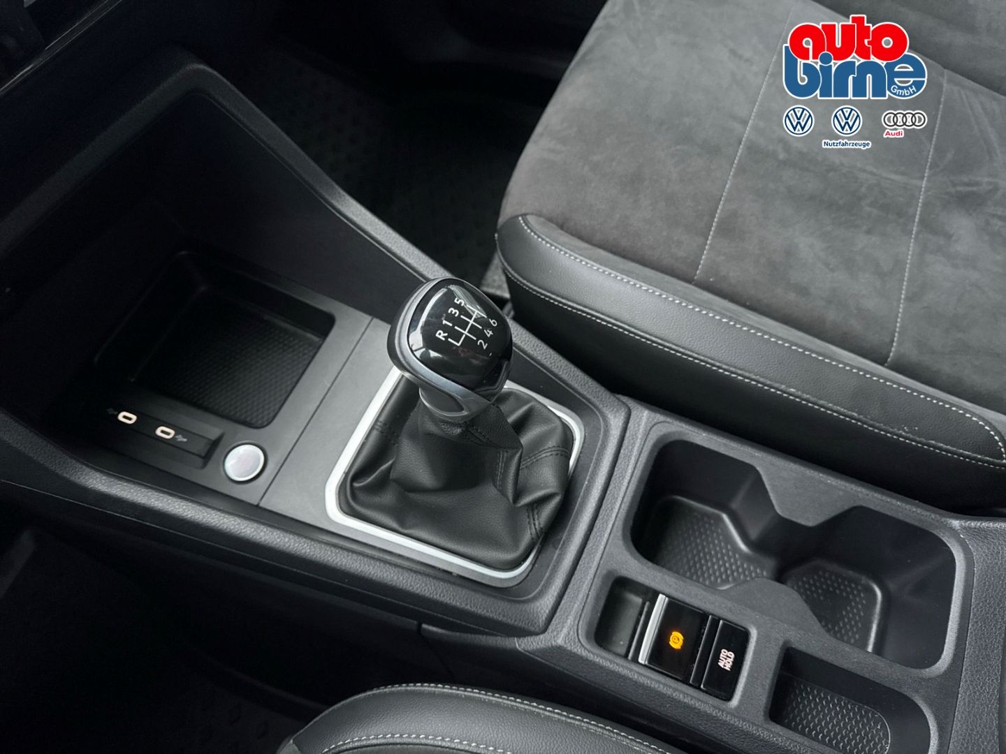 Caddy Style 2.0 TDI StandHZG AHK-abnehmbar Navi 