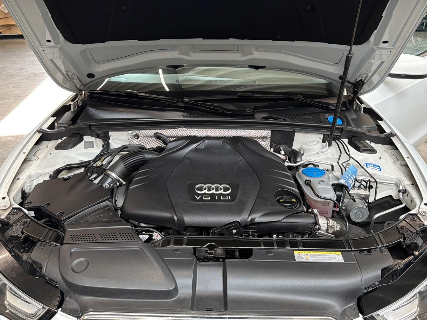 Audi A5 Cabriolet 3.0 TDI clean diesel quattro