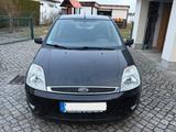Ford Fiesta 1.4 16V Ghia  - Ford Fiesta aus 2004: 1.4