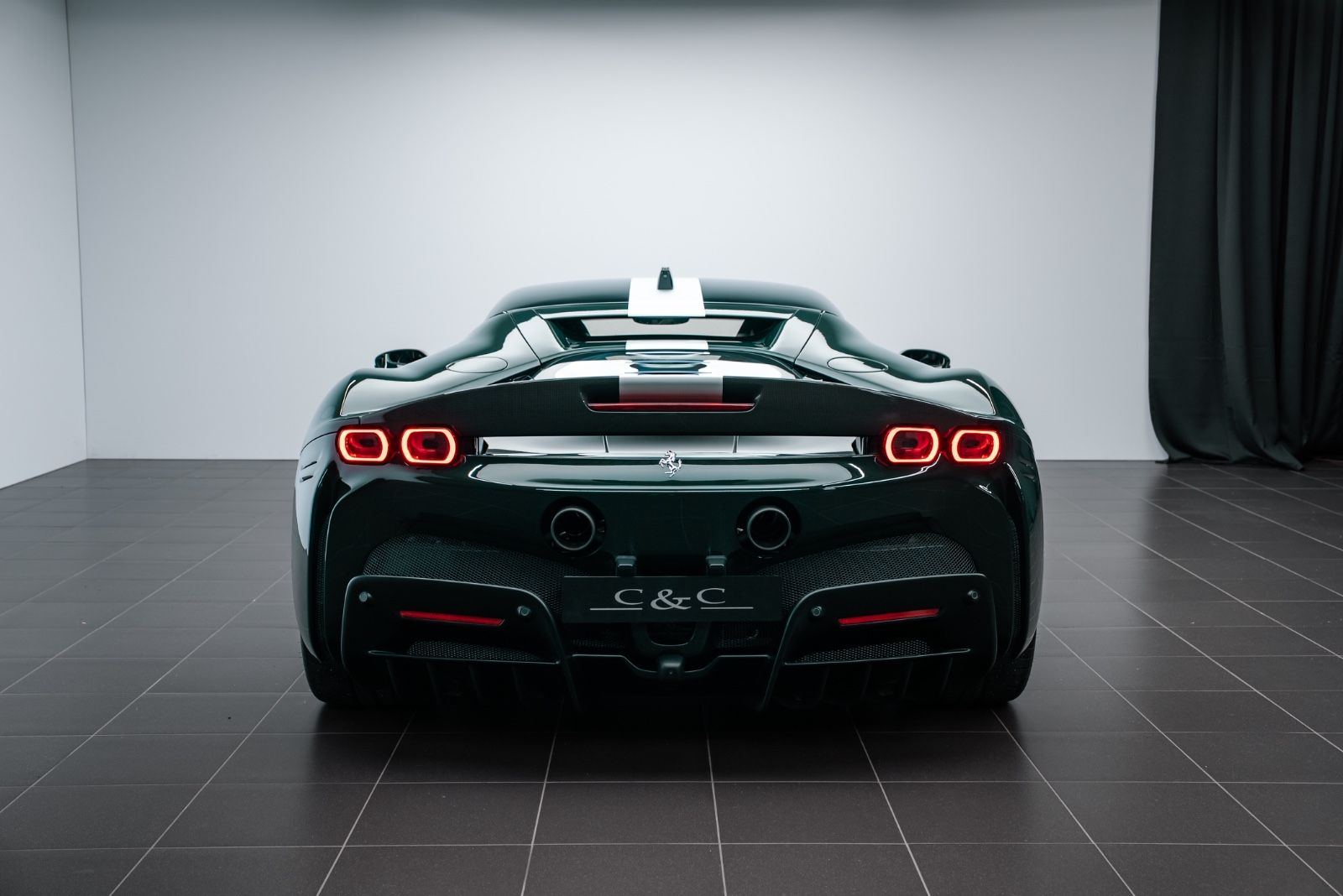 Fahrzeugabbildung Ferrari SF90 FIORANO/STOCK/CARBON/KAMERA