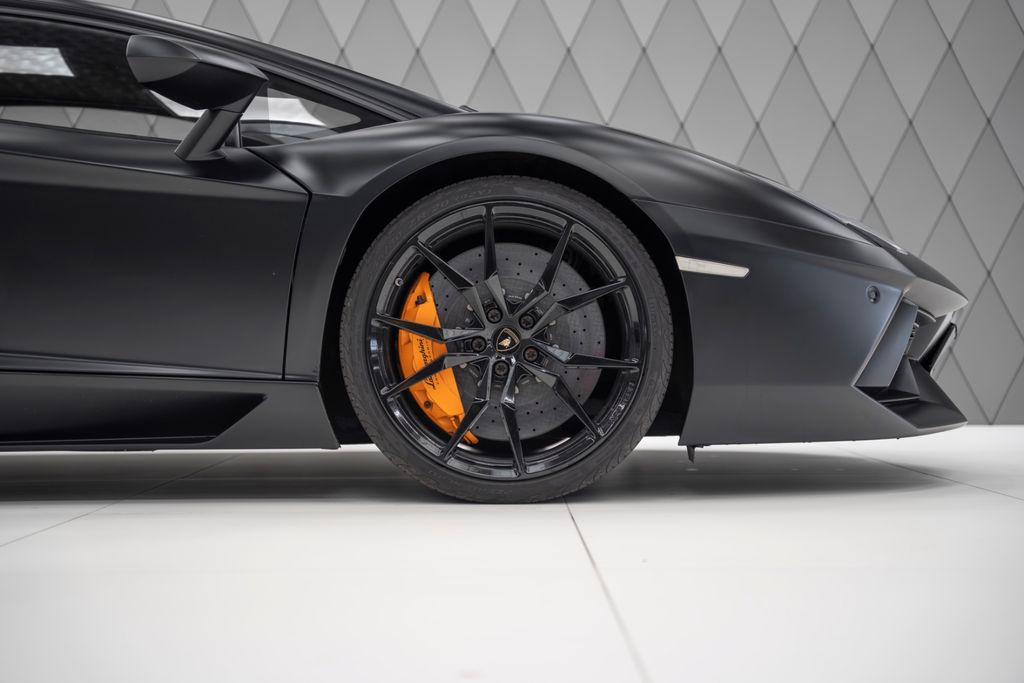 Aventador LP 700-4 MATTBLACK - Bild 7