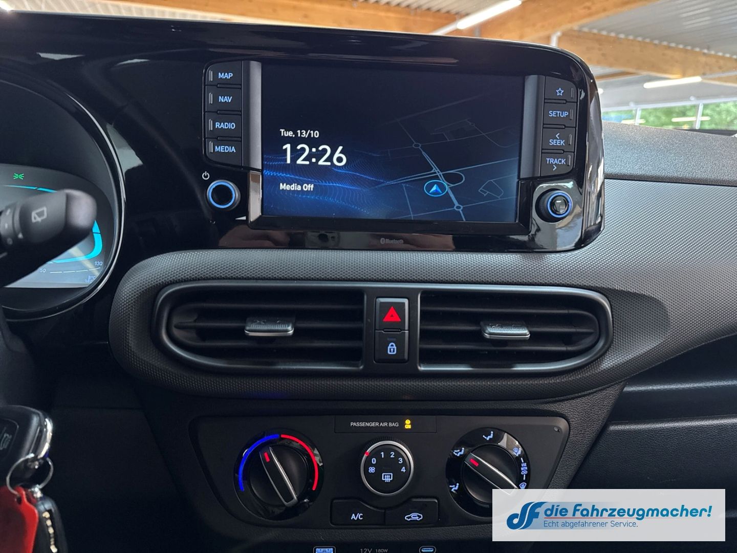 Fahrzeugabbildung Hyundai i10 Trend Navi Apple CarPlay Android Auto Musiks