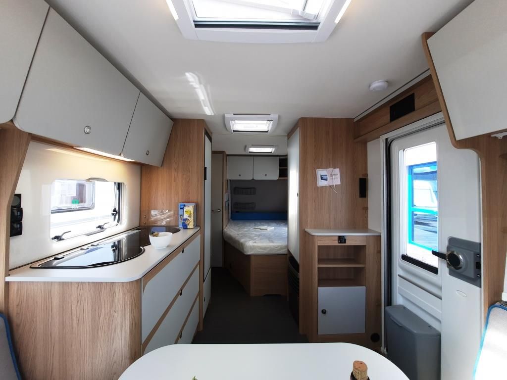 Fahrzeugabbildung Dethleffs Aero 470 FR Verfüg./Sparen Sie 4.862,- €