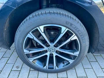 Volkswagen Golf - 11