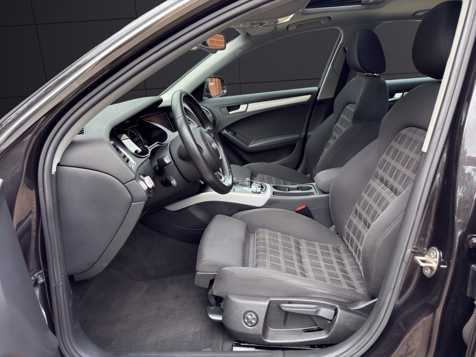 Audi A4 2.0 TFSI quattro 224 ch BVA / Toit ouvrant / Caméra de recul / Xénon / Sièges chauffants