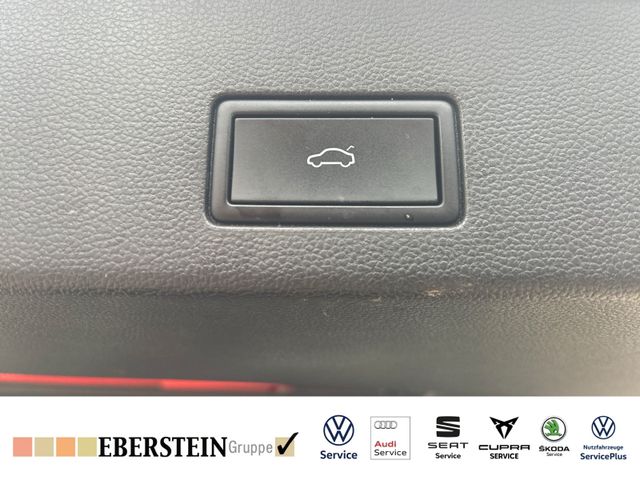 Volkswagen Golf Variant Style 1.5 eTSI Matrix Pano AHK RFK