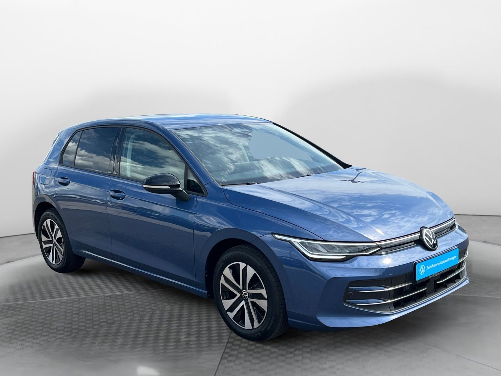 Volkswagen Golf VIII 1.5 eTSI Energy DSG Navi LED foto 5
