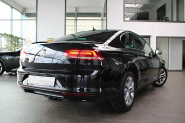 Volkswagen Passat - 9
