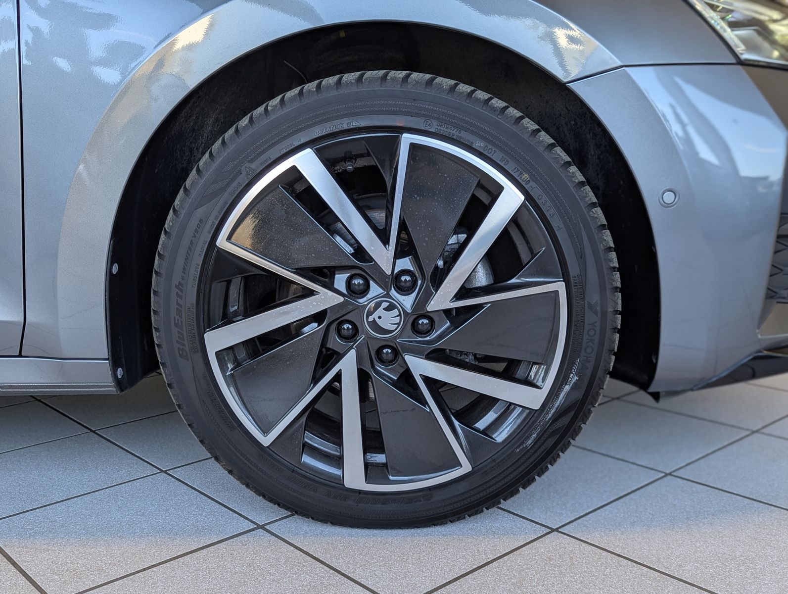 SKODA Octavia 2.0 TDI DSG Sportline Matix Assist+ 18" - Image 10