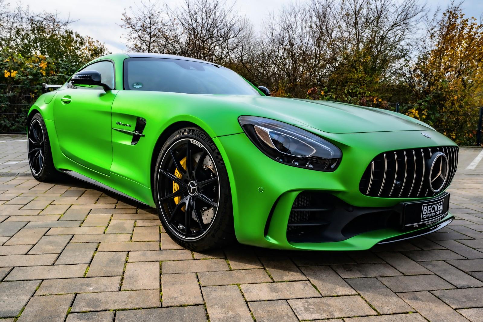 Mercedes-Benz AMG GT R