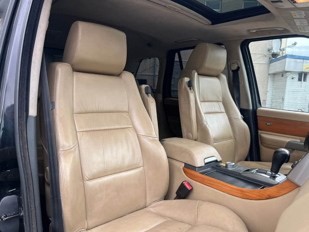 Land Rover Range Rover Sport TDV6 HSE*S-Dach*Xenon*22Zoll