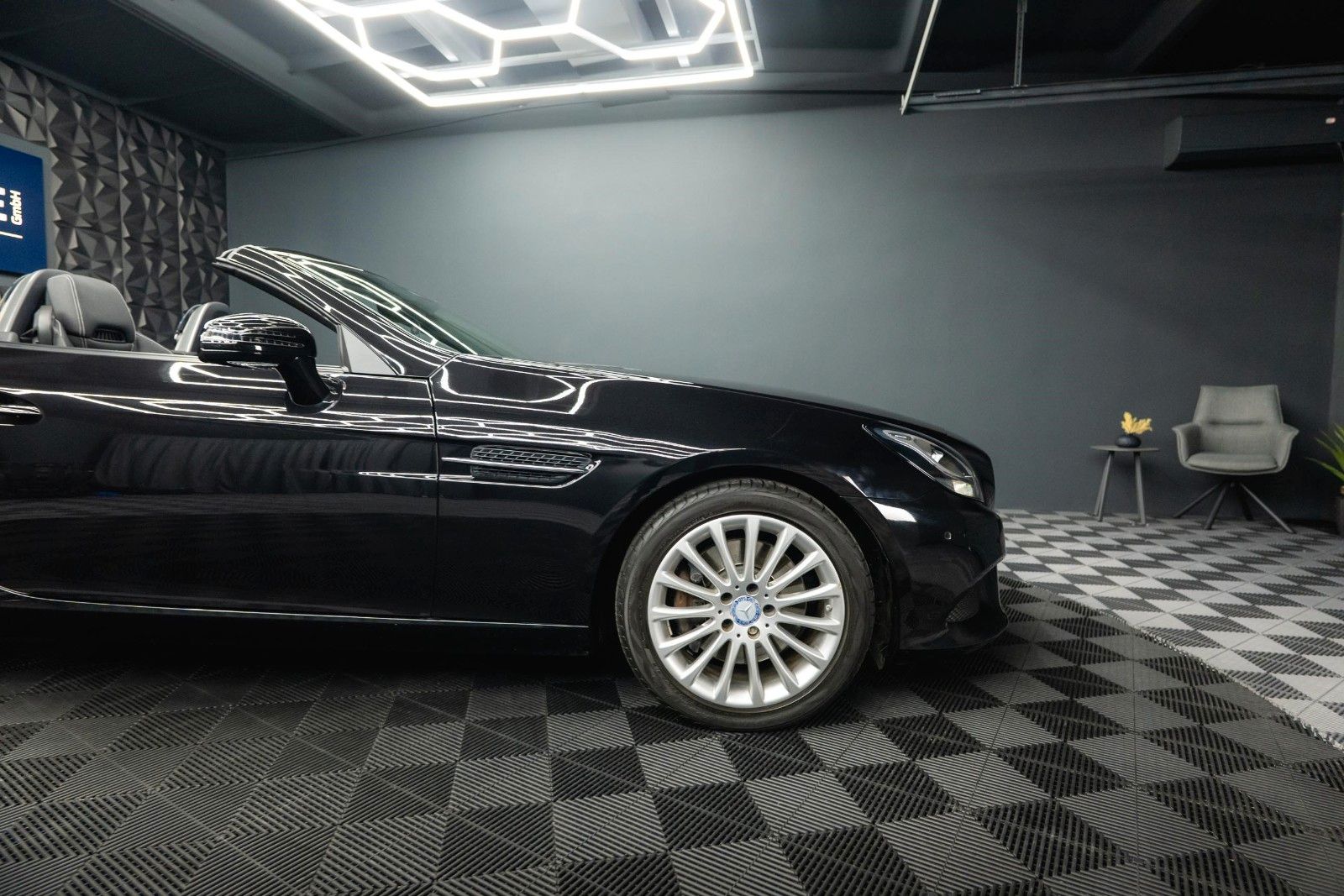 Fahrzeugabbildung Mercedes-Benz SLC 200 Roadster Sport *Sportabgas*Pano*Navi*