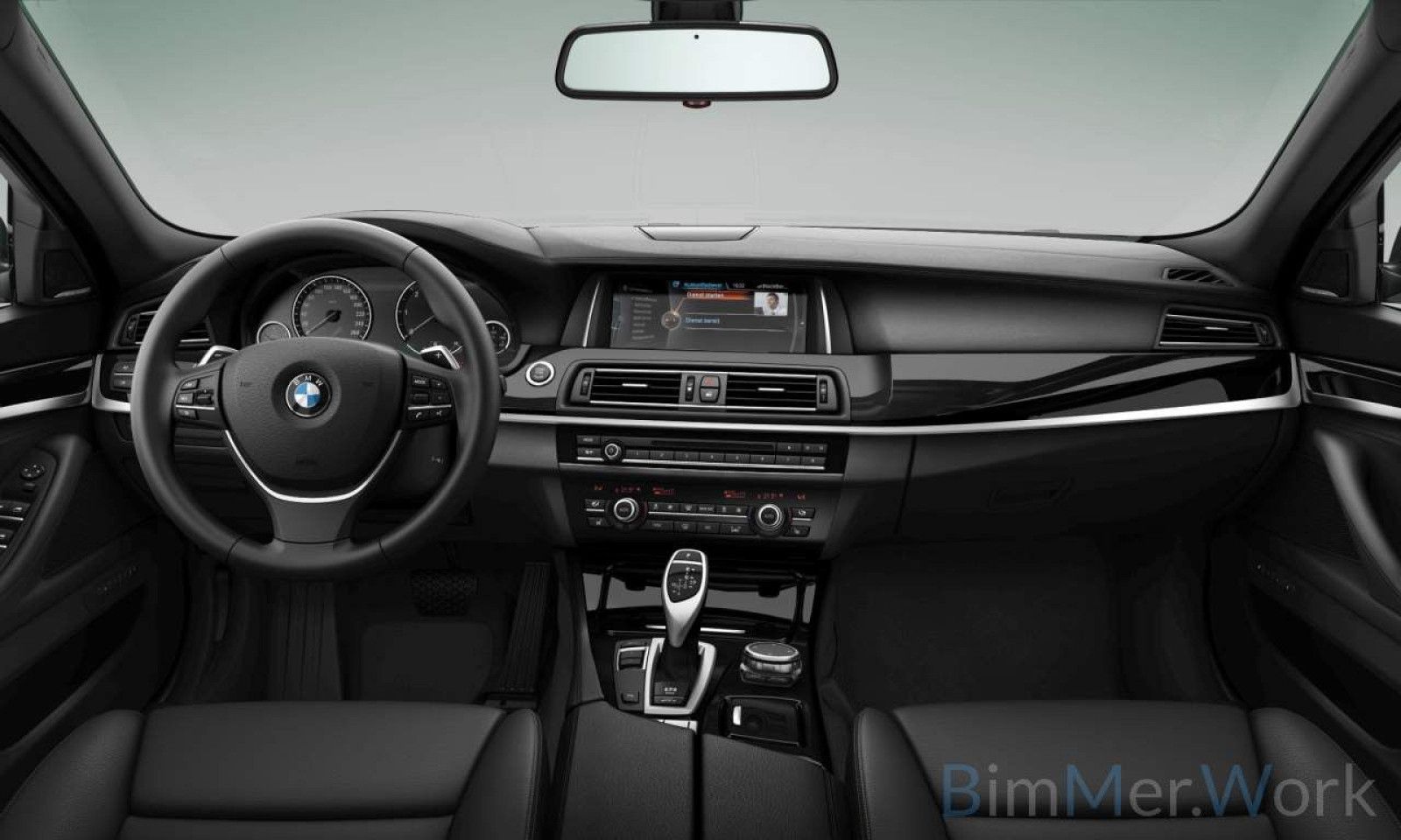 Fahrzeugabbildung BMW 530d Luxury Line HUD H/K Alarm Panoram Leder 19"