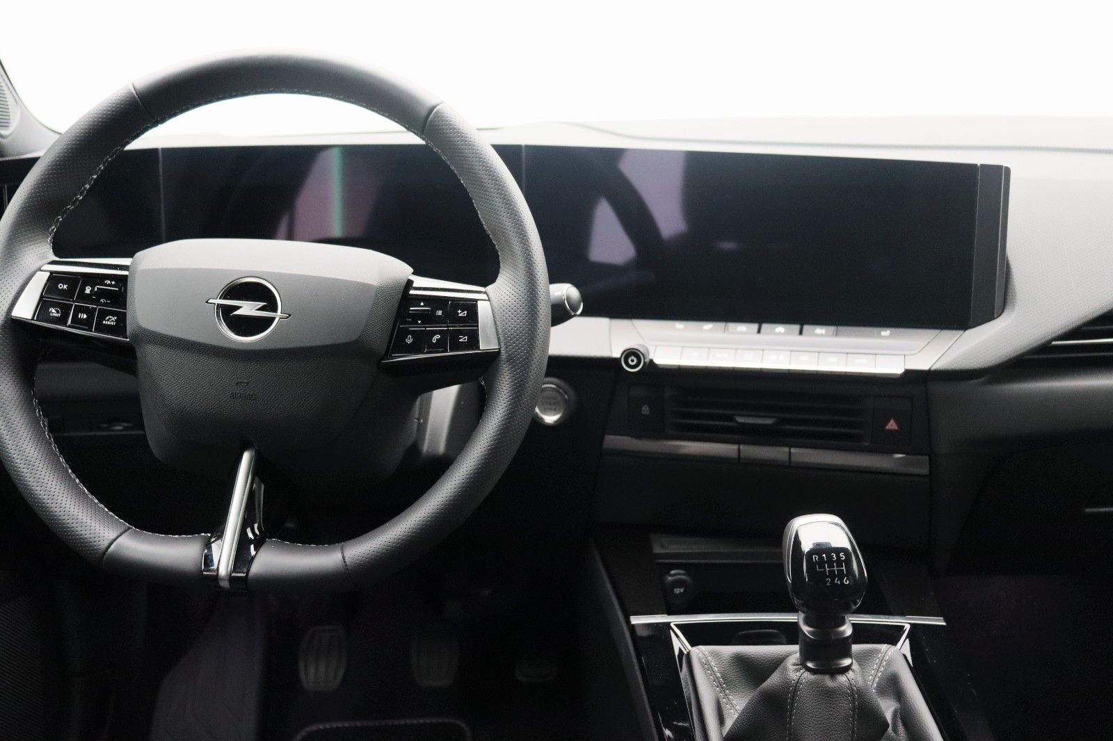 Fahrzeugabbildung Opel Astra L 1.2 GS-Line Sports Tourer