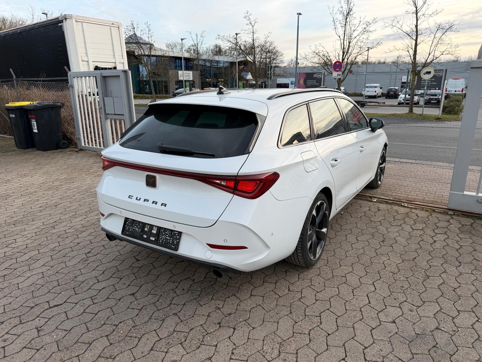 Cupra Leon Sportstourer ACC*LANE*KAMERA*PARK*SIDE*APP