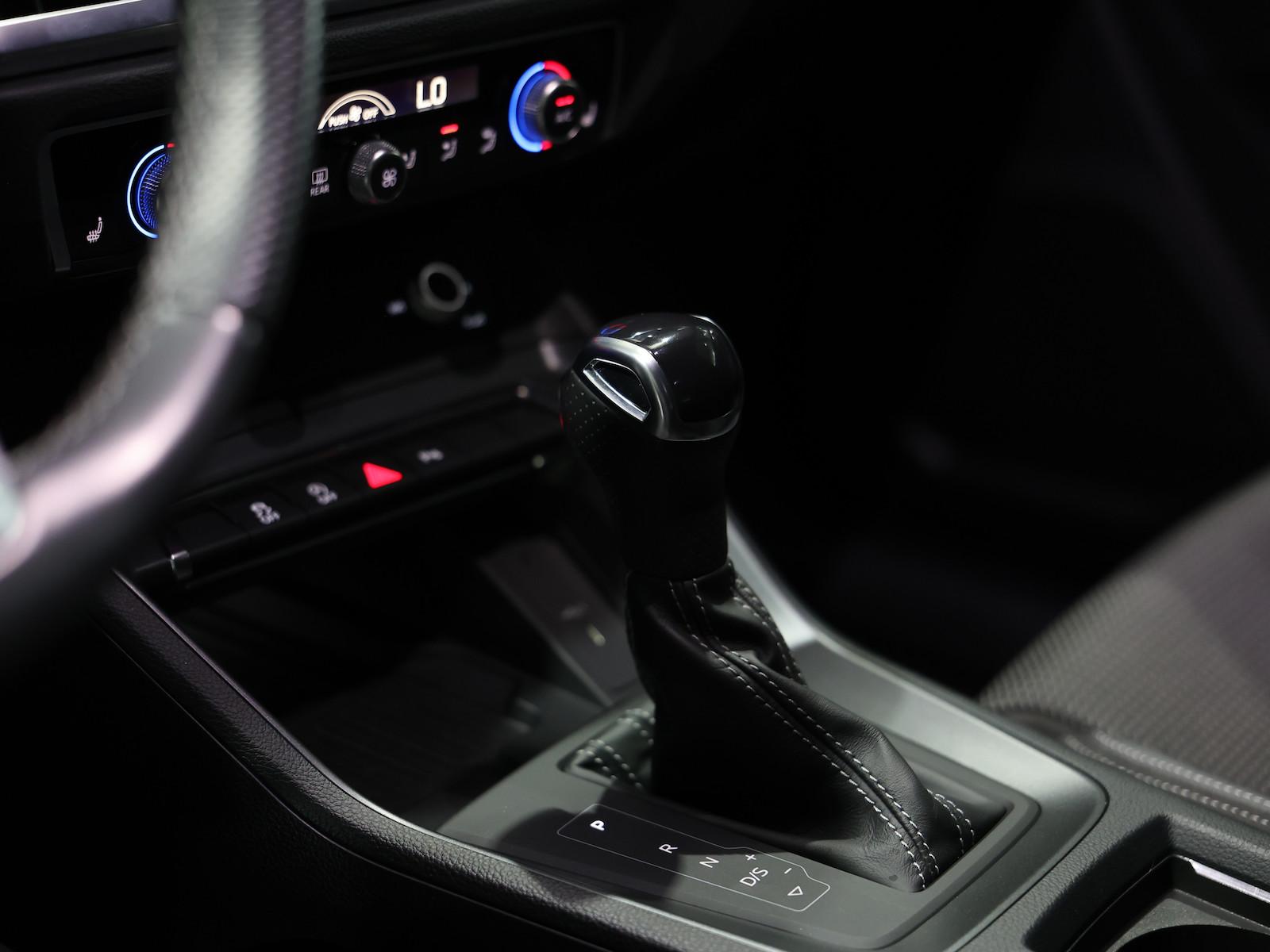 Audi Q3 35 TFSI S-LINE SPORT / LED, LEDER, VIRTUAL, миниатюра 15
