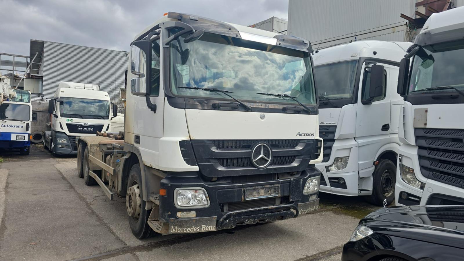 Mercedes-Benz 2641 6X4  Blatt-luft