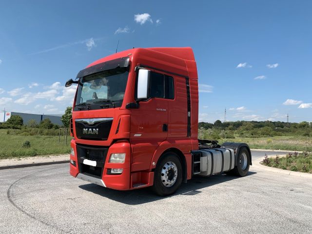 MAN TGX 26.560 D38 6X2 Retarder