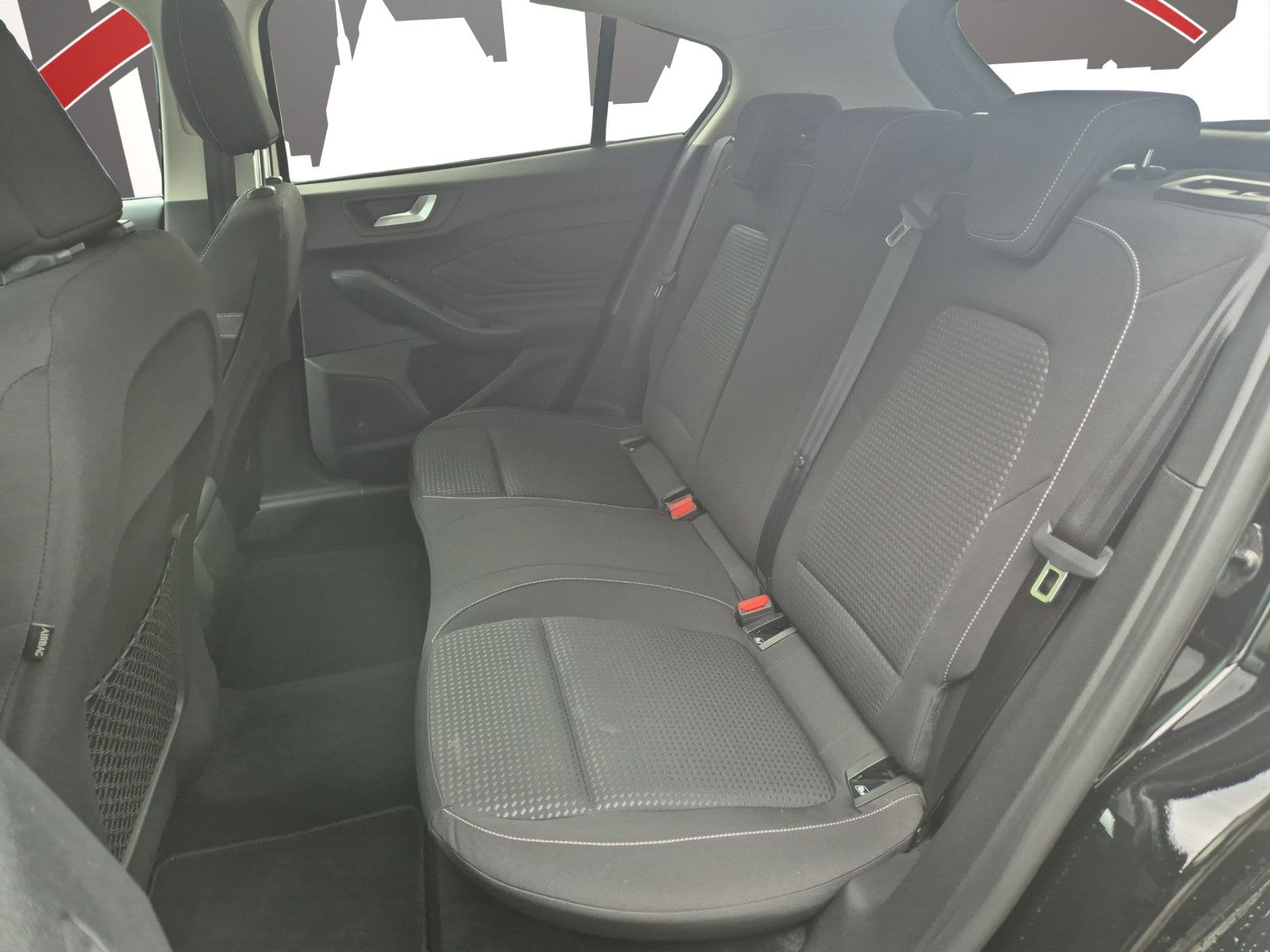 Fahrzeugabbildung Ford Focus 1.0 Cool&Connect/LED/SHZ/FSHZ/NAVI/PDC