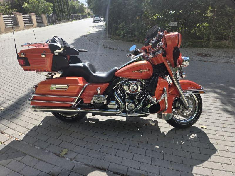 Harley-Davidson FLHTCU Elektra E-GLIDE ULTRA CLASSIC 103
