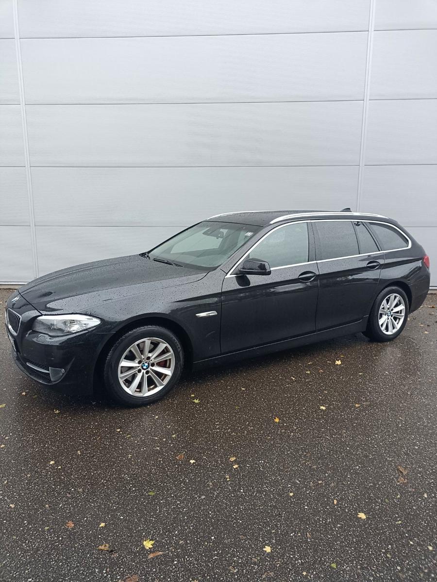 BMW 520 2011 — engine 184 HP (135kW)