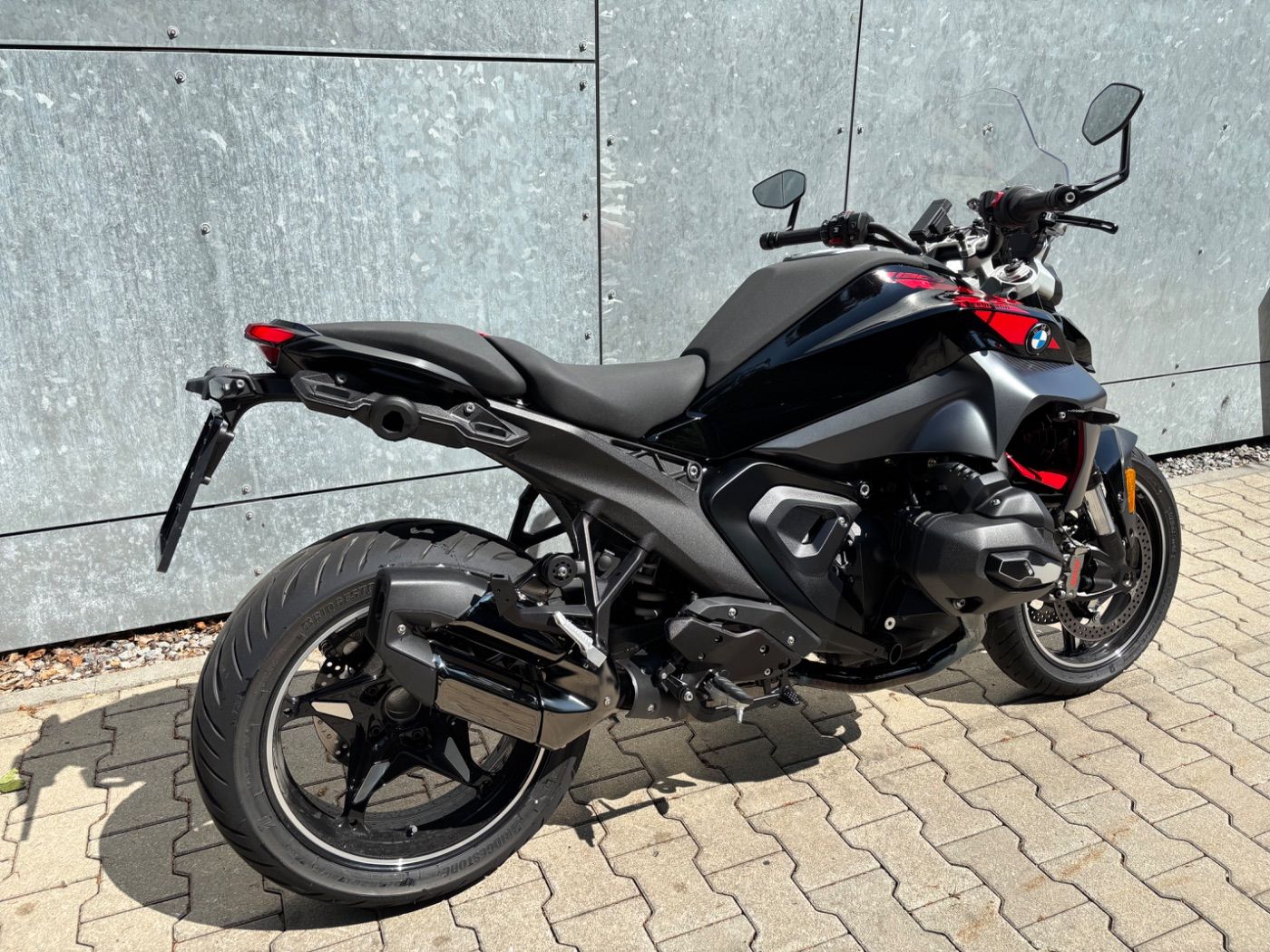 Fahrzeugabbildung BMW R 1300 R Option 719 ASA super Ausstattung