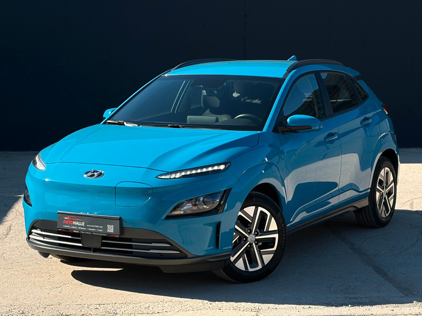 Fahrzeugabbildung Hyundai KONA E Select CarPlay Kamera PDC ACC SHZ LHZ LKA