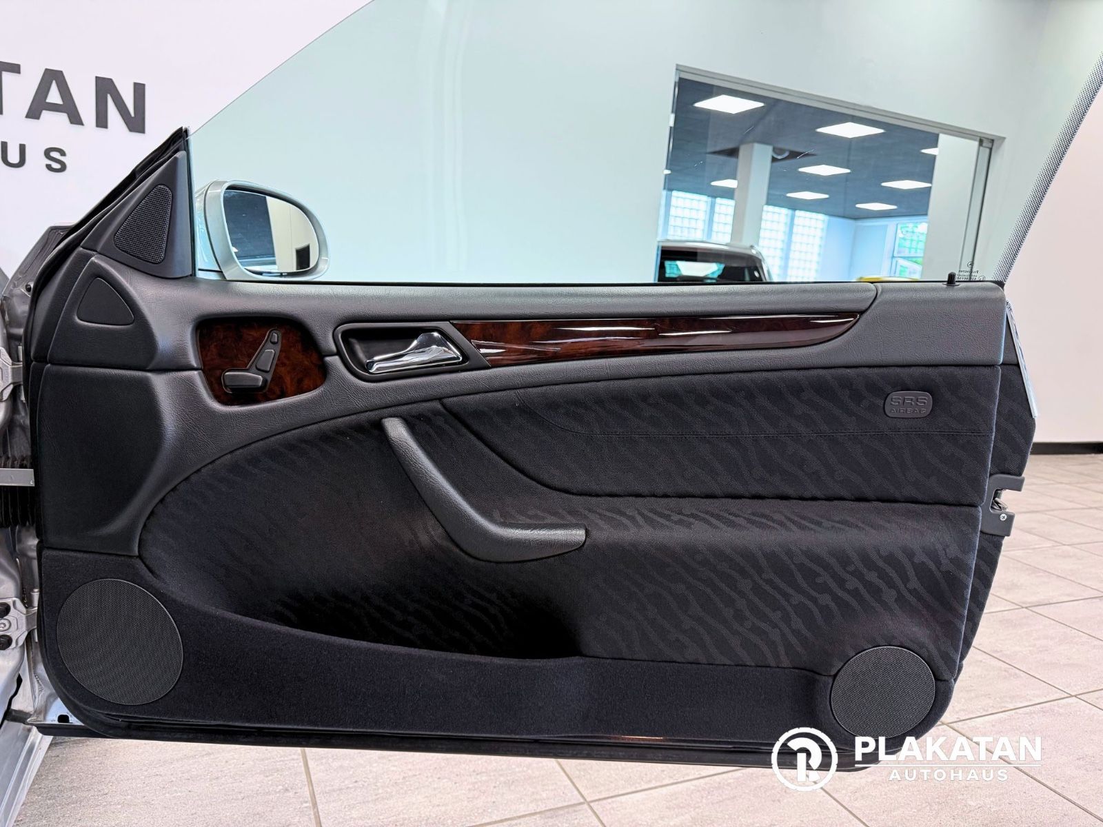 Fahrzeugabbildung Mercedes-Benz CLK 200 Kompressor Automatik Tempomat Klima