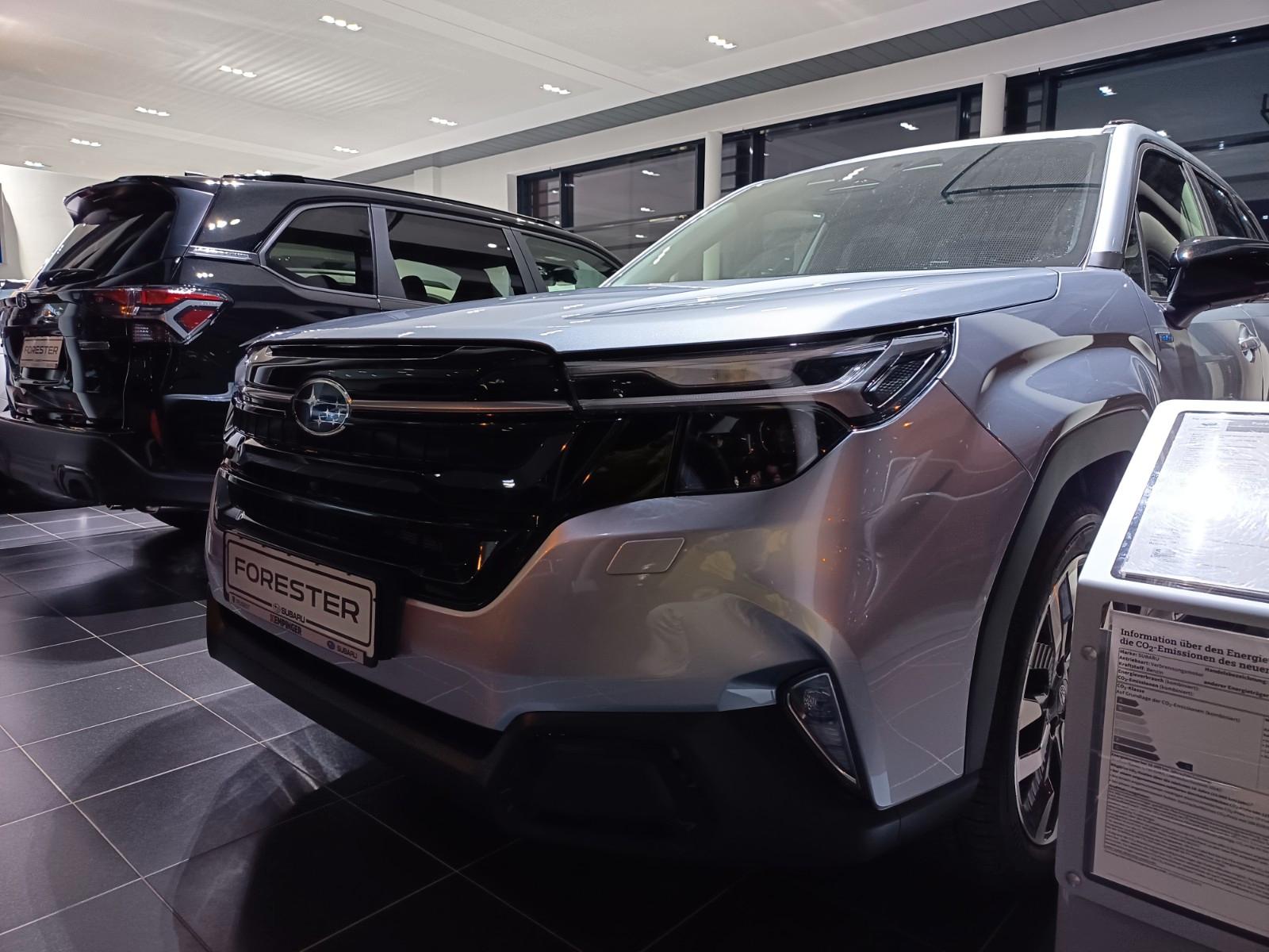 Subaru Forester 2.0ie Platinum Lineartronic MJ2026 TOP