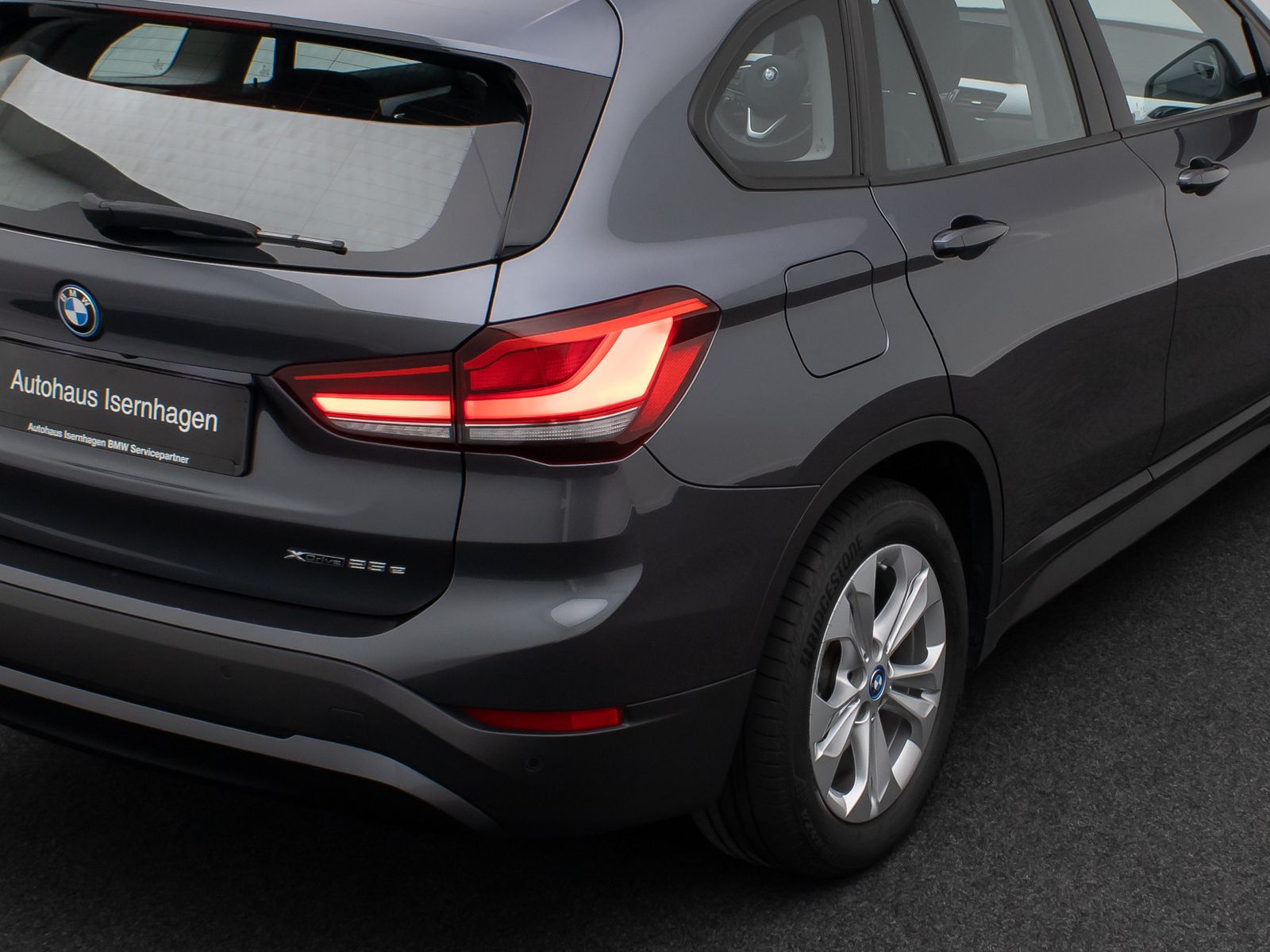Fahrzeugabbildung BMW X1 xD25e Navi+HiFi Kamera Alarm HUD DAB Panorama